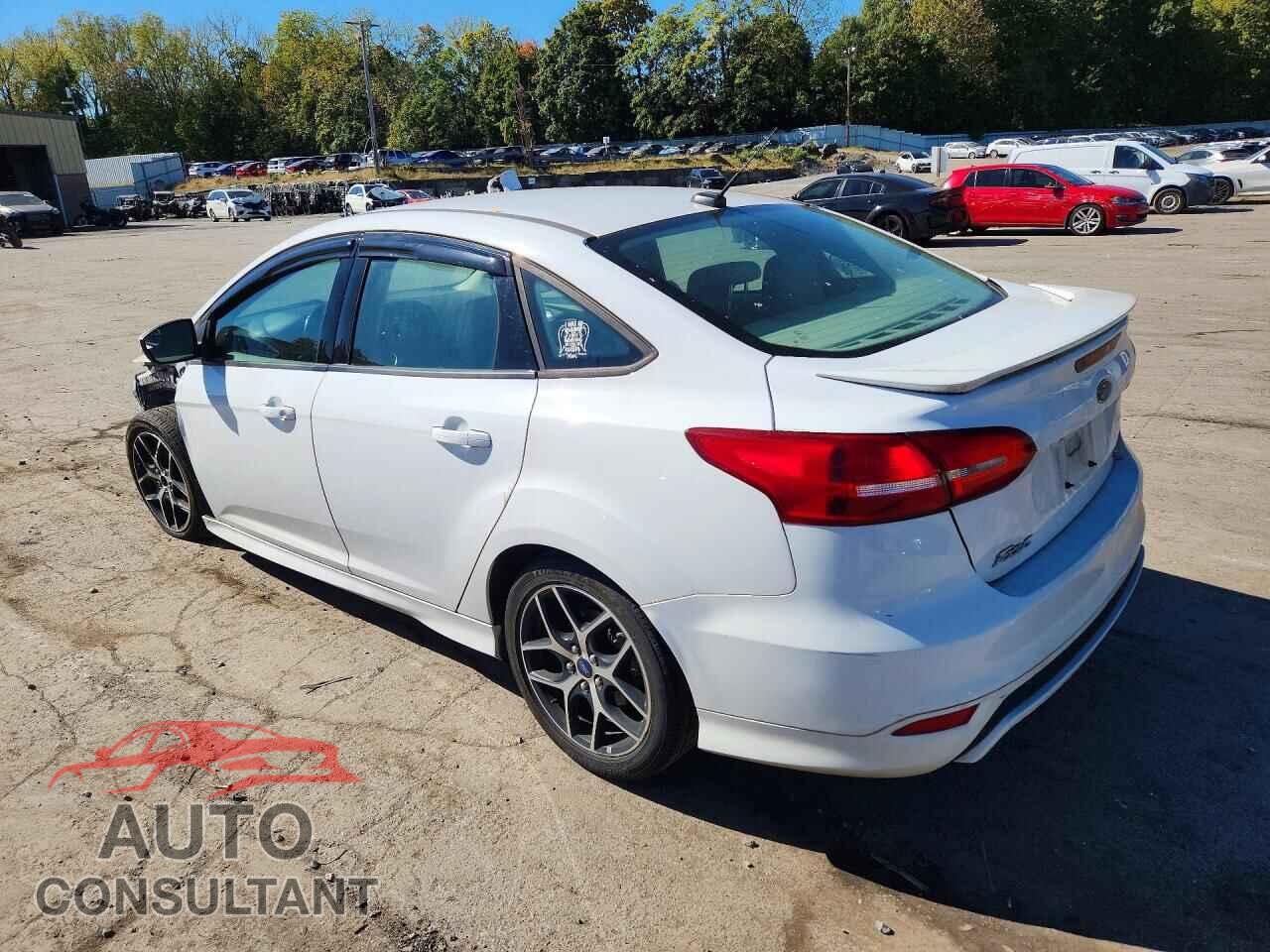 FORD FOCUS 2016 - 1FADP3F28GL240337