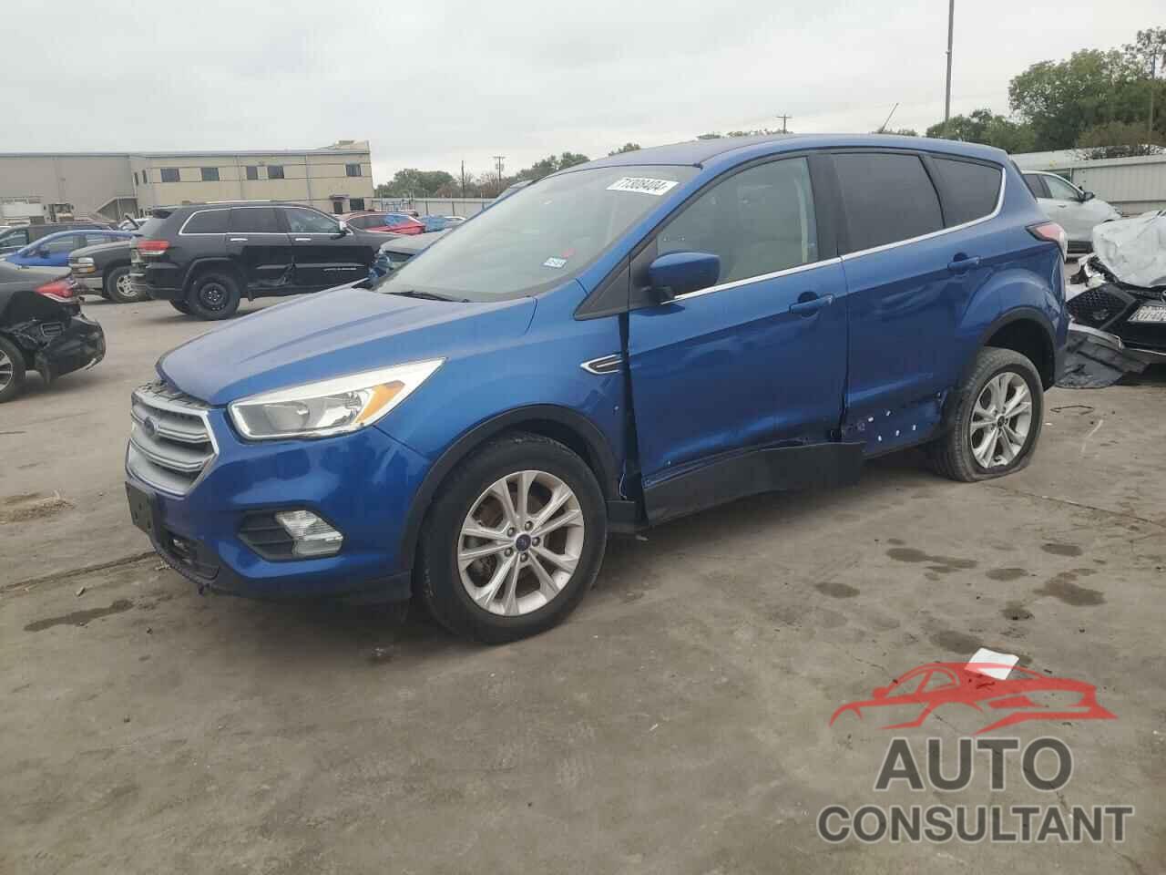 FORD ESCAPE 2017 - 1FMCU0GDXHUD81771