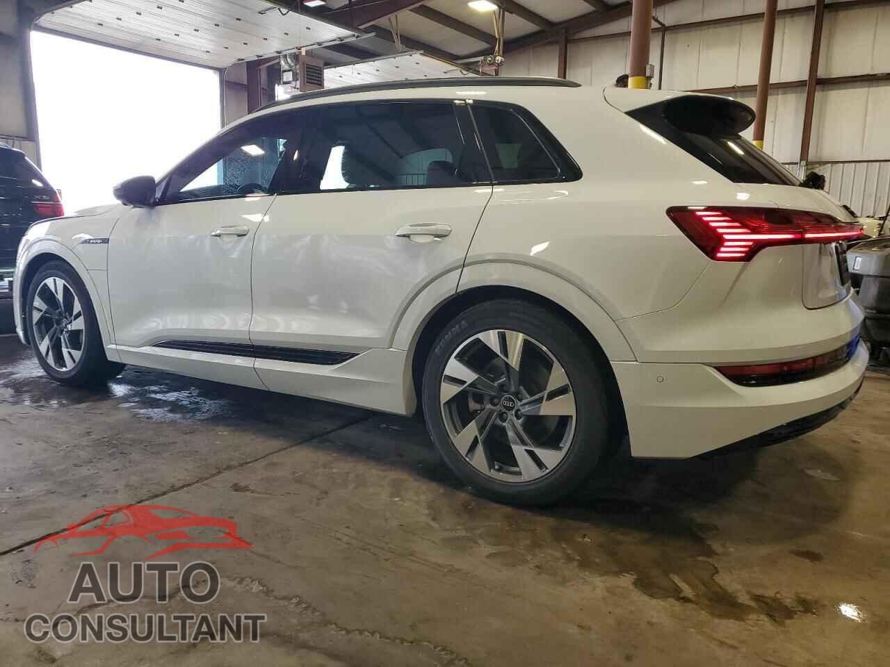 AUDI E-TRON 2021 - WA1AAAGE0MB030936