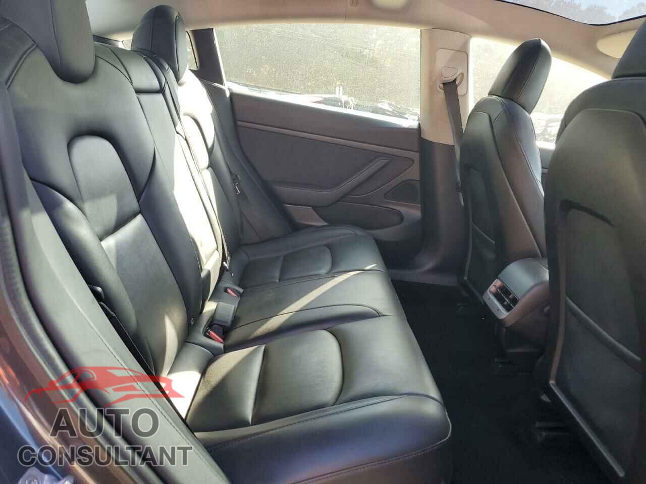 TESLA MODEL 3 2020 - 5YJ3E1EA1LF659748