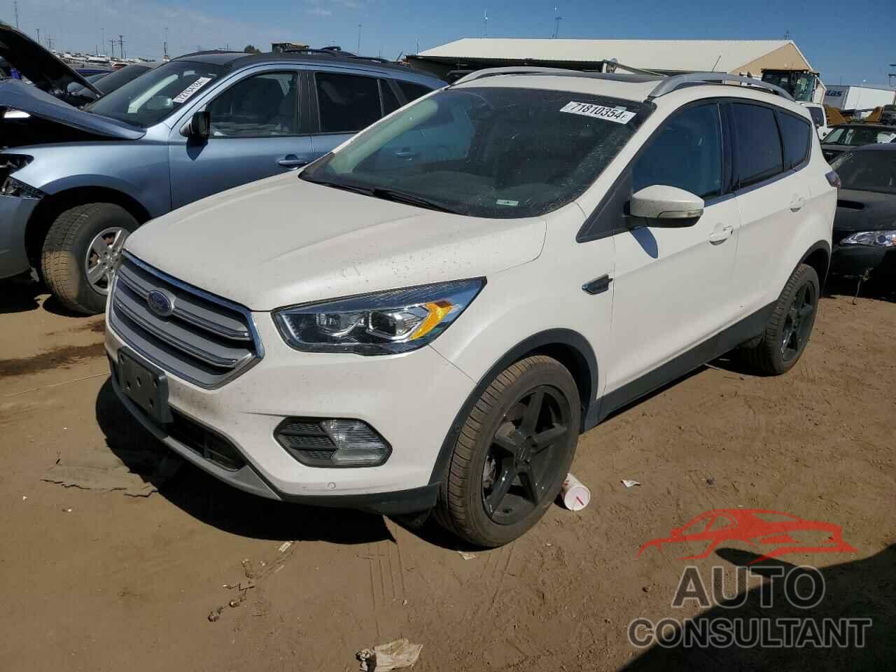 FORD ESCAPE 2017 - 1FMCU9J97HUB08280