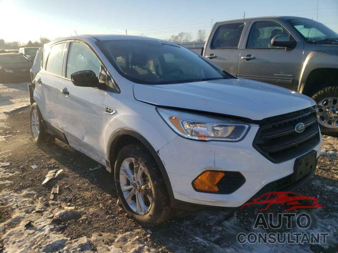 FORD ESCAPE 2017 - 1FMCU0F76HUB43203