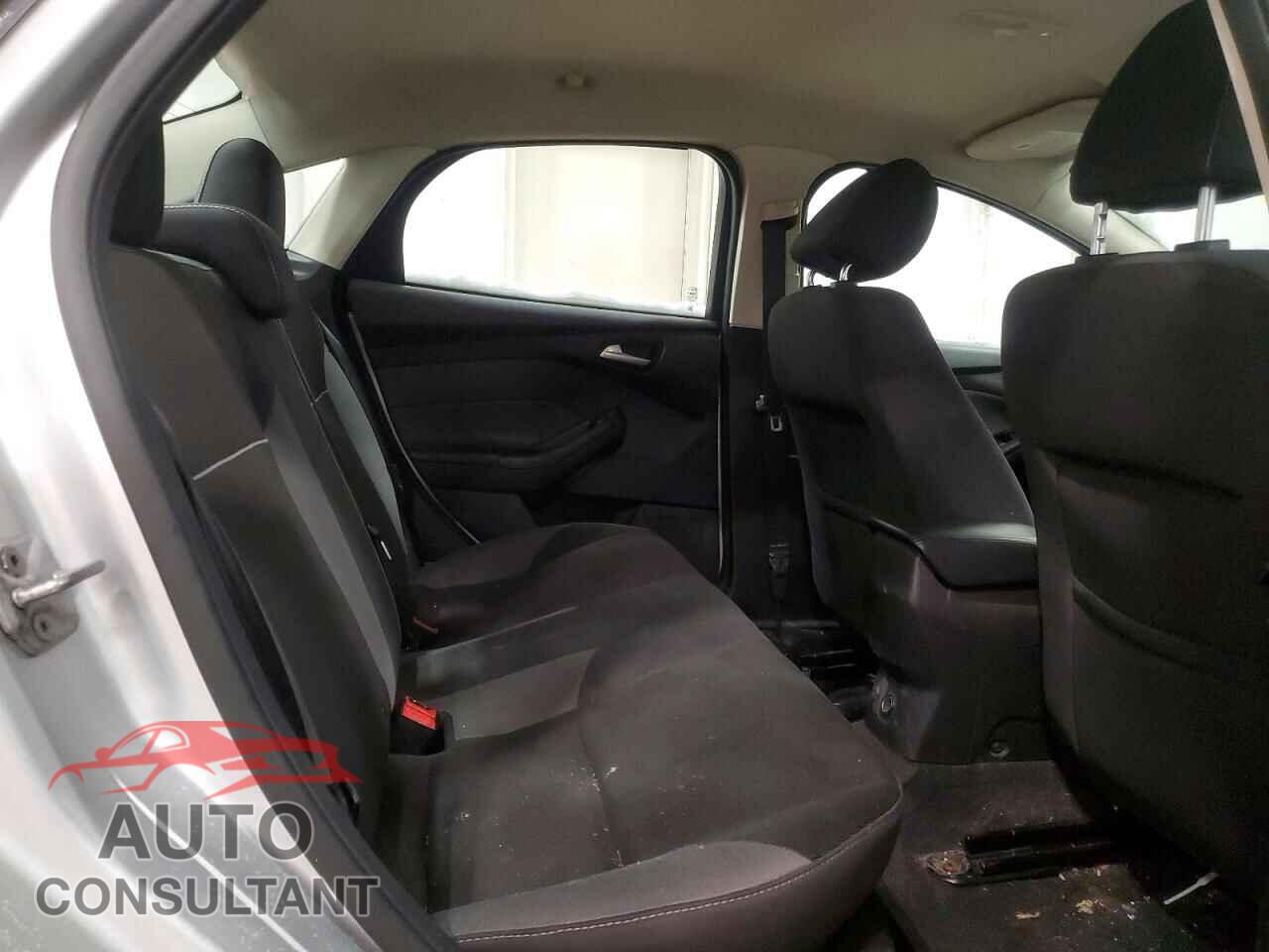FORD FOCUS 2014 - 1FADP3F21EL192452