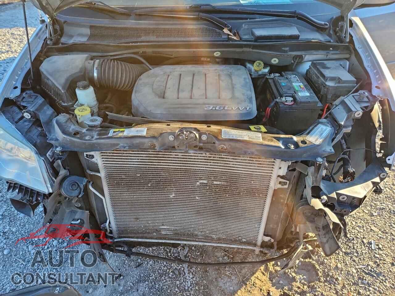 DODGE CARAVAN 2013 - 2C4RDGCG1DR661948