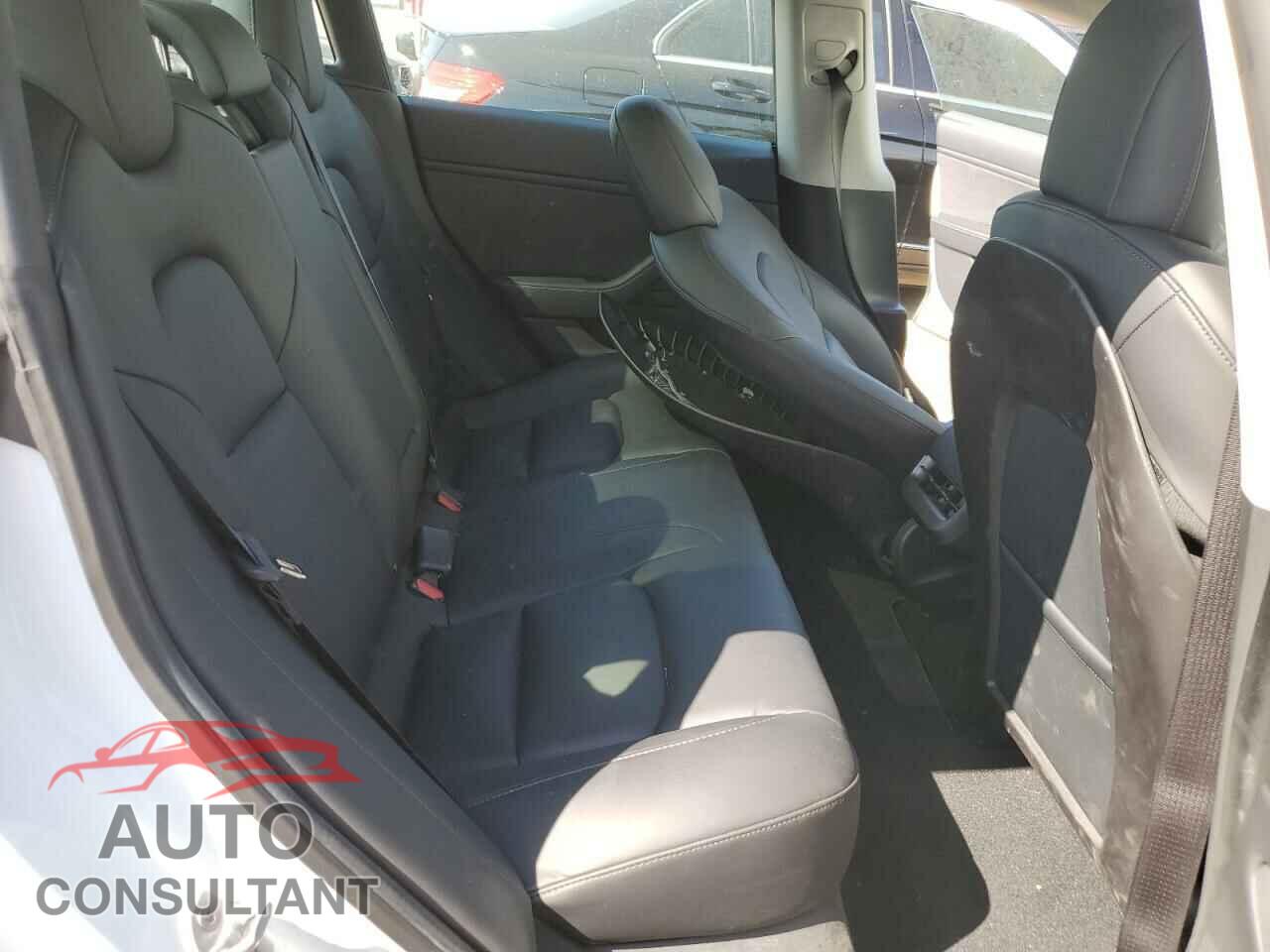 TESLA MODEL 3 2020 - 5YJ3E1EB9LF741638