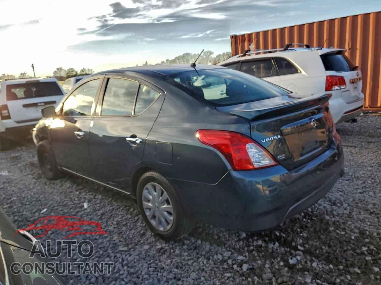 NISSAN VERSA 2017 - 3N1CN7AP9HL886128