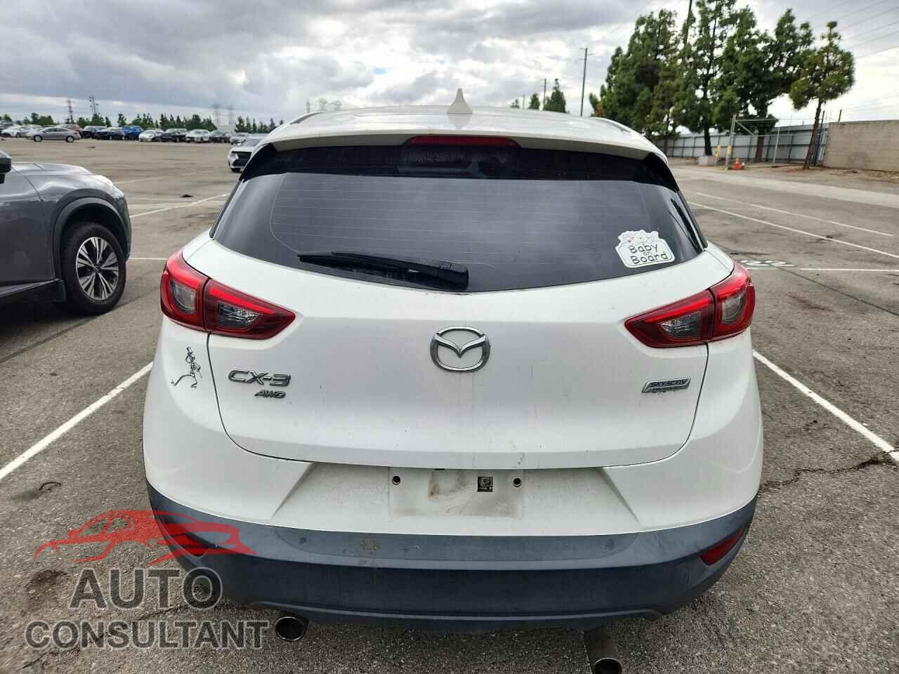 MAZDA CX-3 2016 - JM1DKFC71G0138650