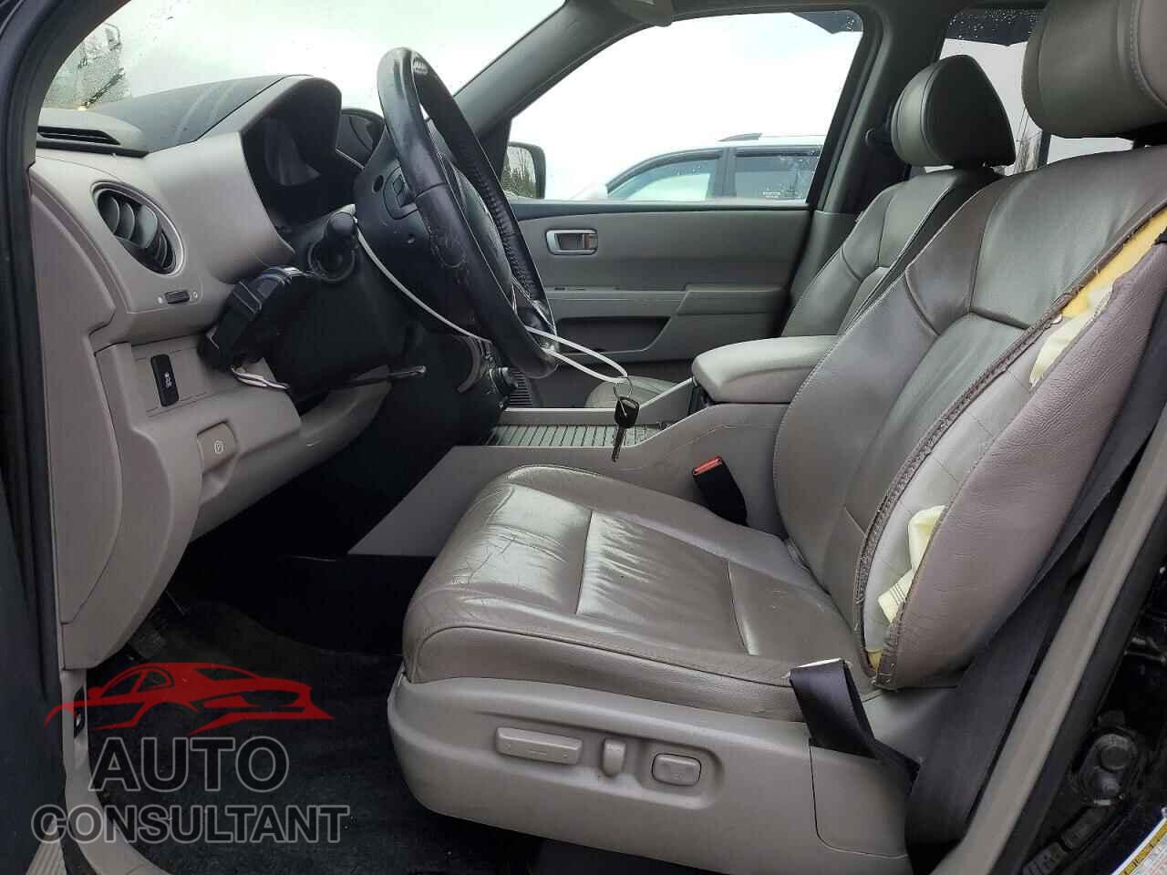 HONDA PILOT 2013 - 5FNYF4H75DB080400