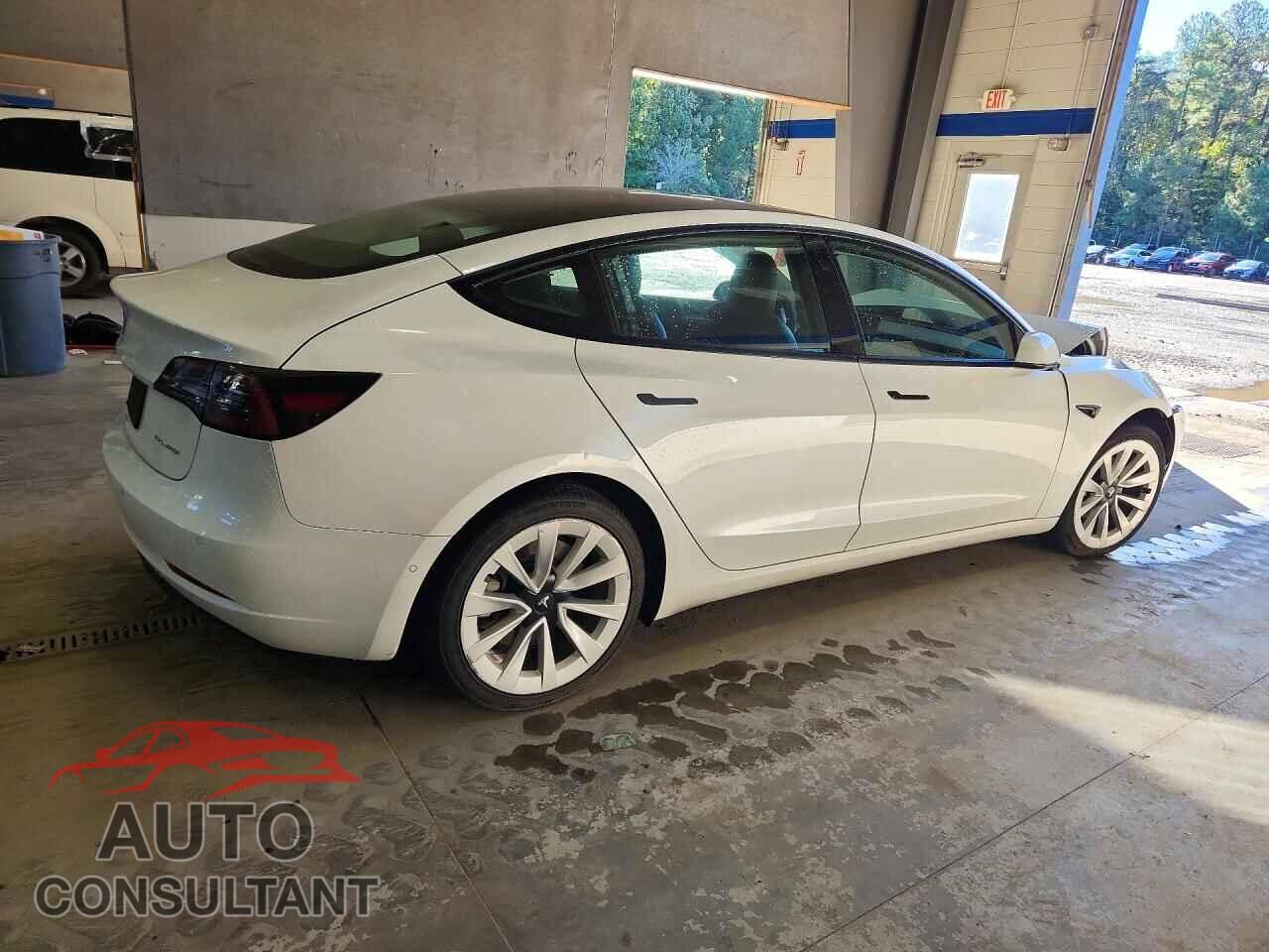 TESLA MODEL 3 2022 - 5YJ3E1EB5NF290940