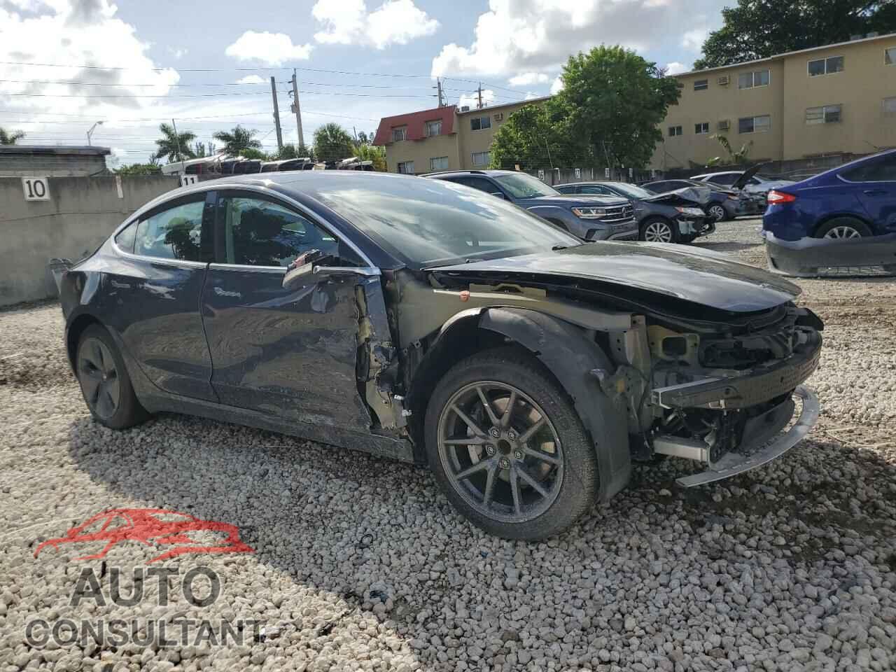 TESLA MODEL 3 2019 - 5YJ3E1EA5KF416233