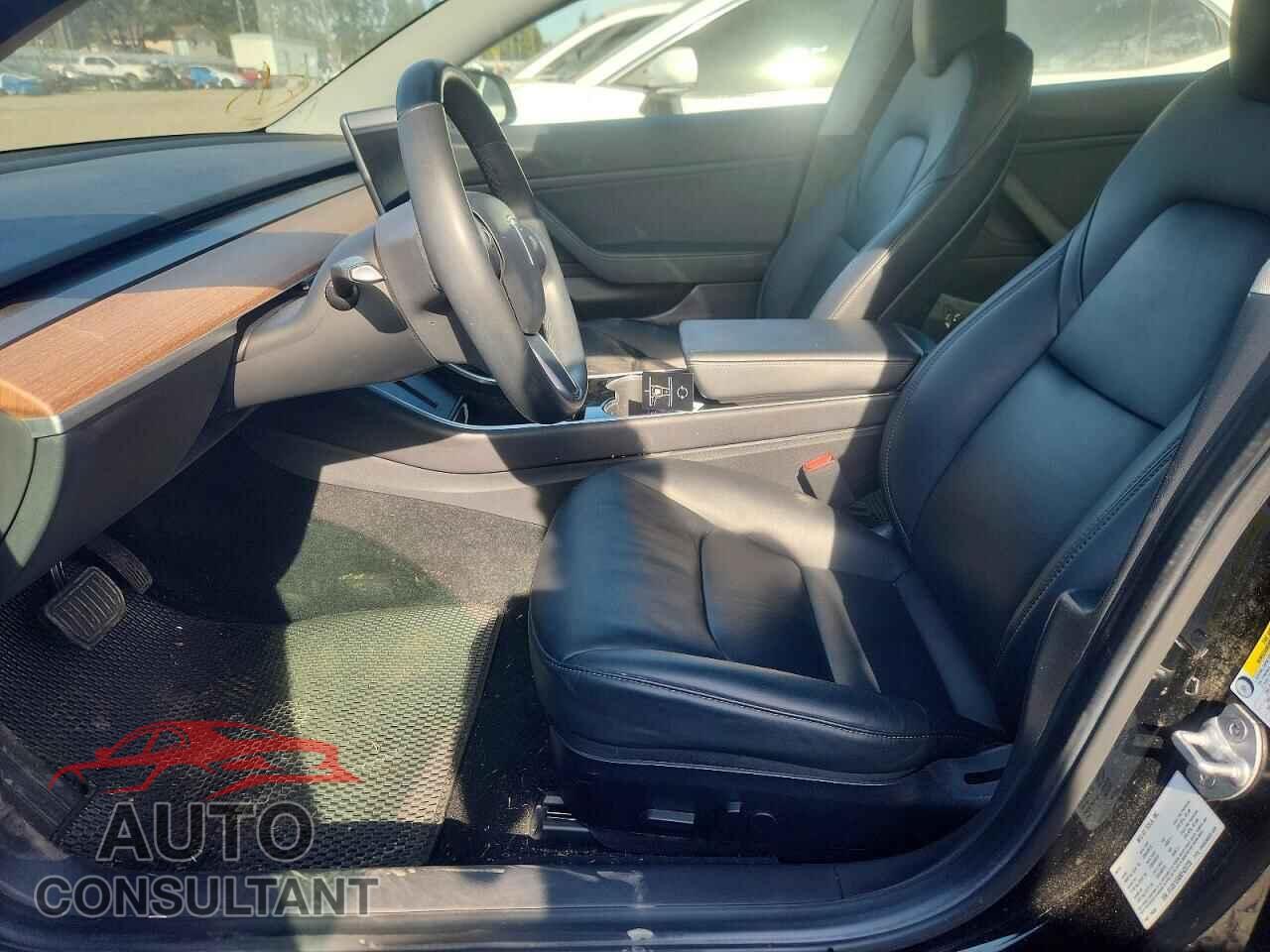 TESLA MODEL 3 2019 - 5YJ3E1EA0KF425728