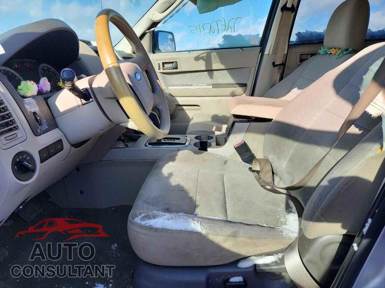 FORD ESCAPE 2010 - 1FMCU0D73AKD10587