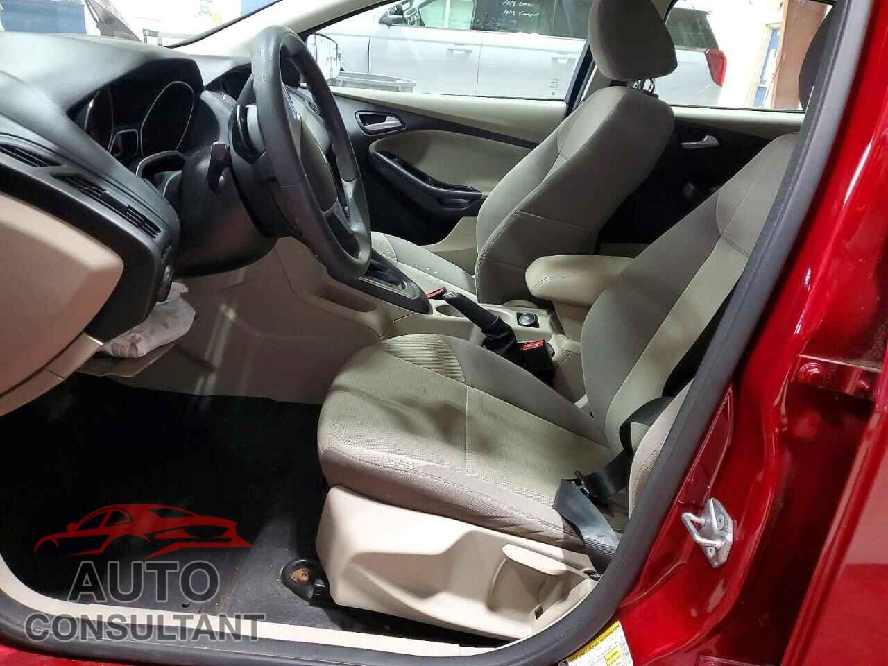 FORD FOCUS 2014 - 1FADP3F2XEL297670