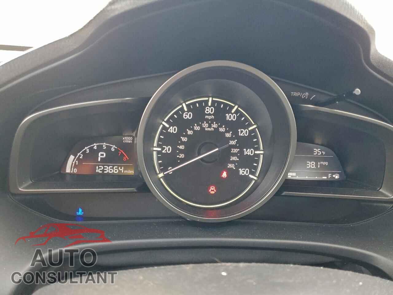 MAZDA 3 2017 - JM1BN1U70H1117543