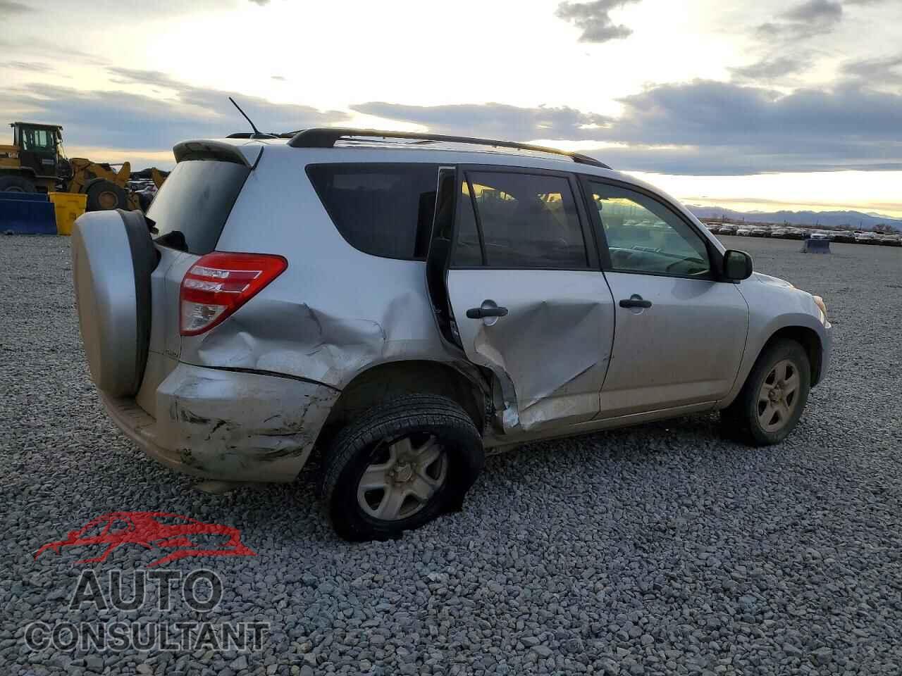 TOYOTA RAV4 2011 - 2T3BF4DV3BW111788