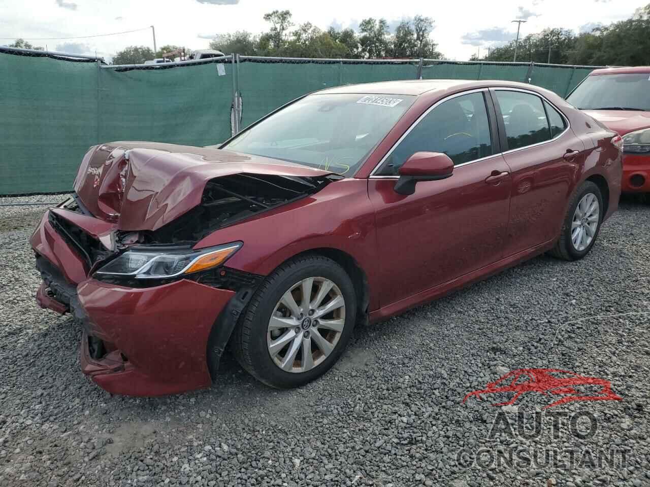 TOYOTA CAMRY 2018 - 4T1B11HK0JU557529
