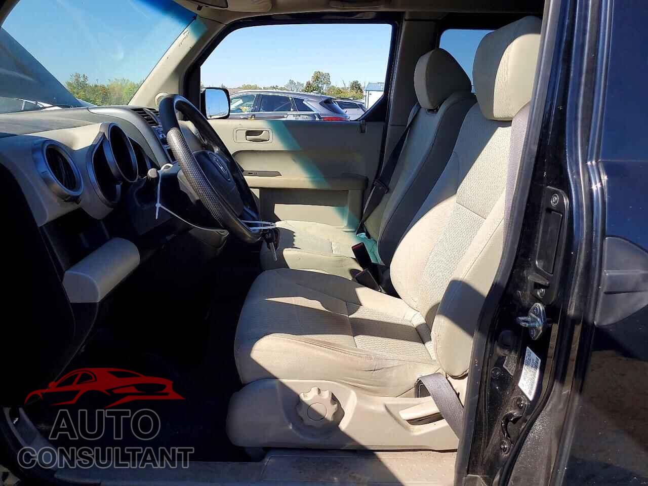 HONDA ELEMENT 2011 - 5J6YH2H39BL000676