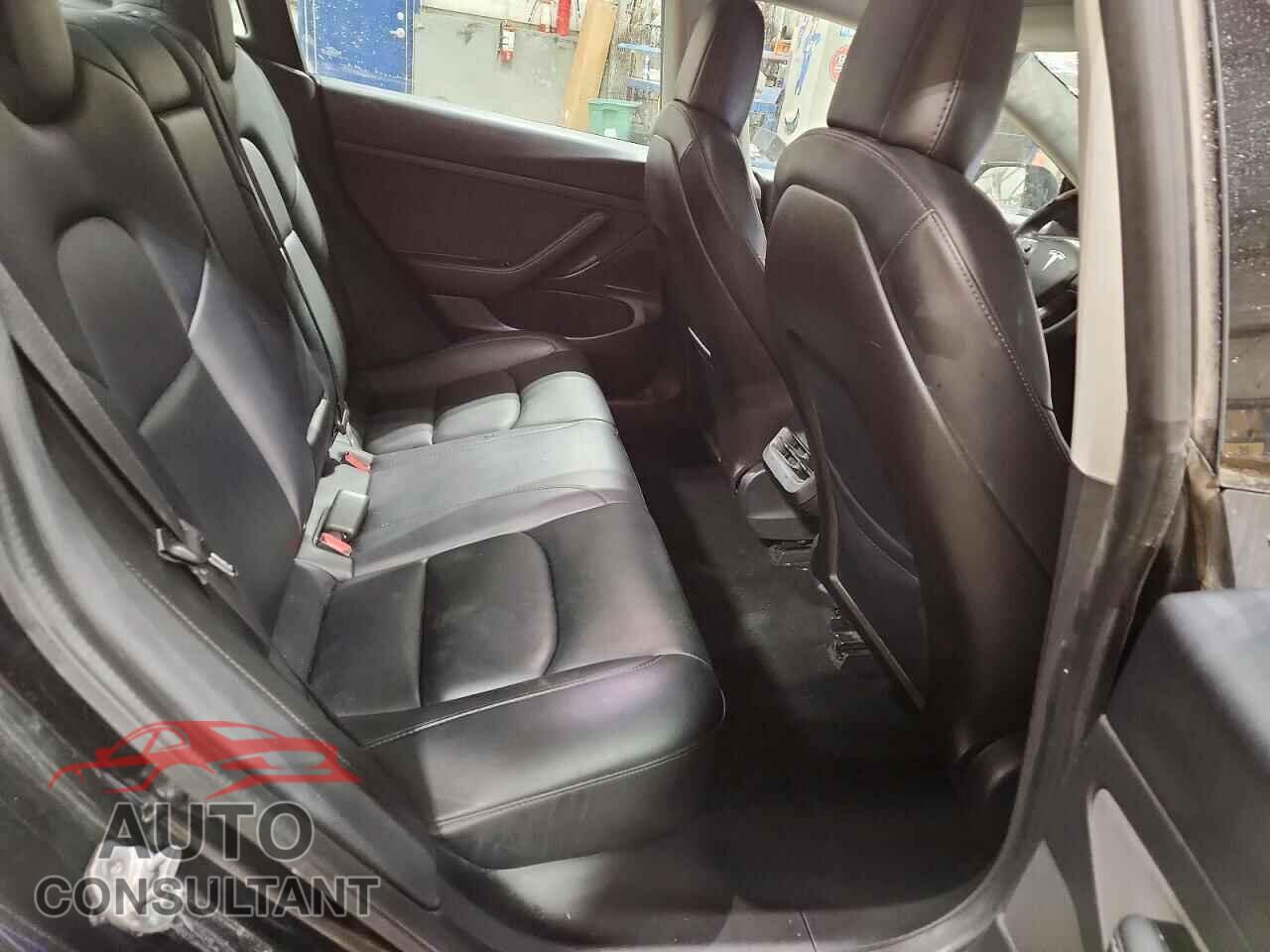 TESLA MODEL 3 2020 - 5YJ3E1EA3LF670086