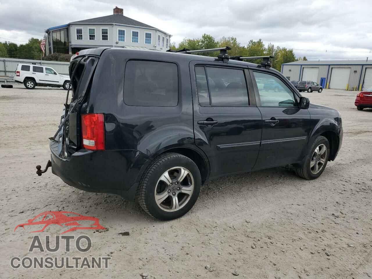 HONDA PILOT 2015 - 5FNYF4H31FB060998
