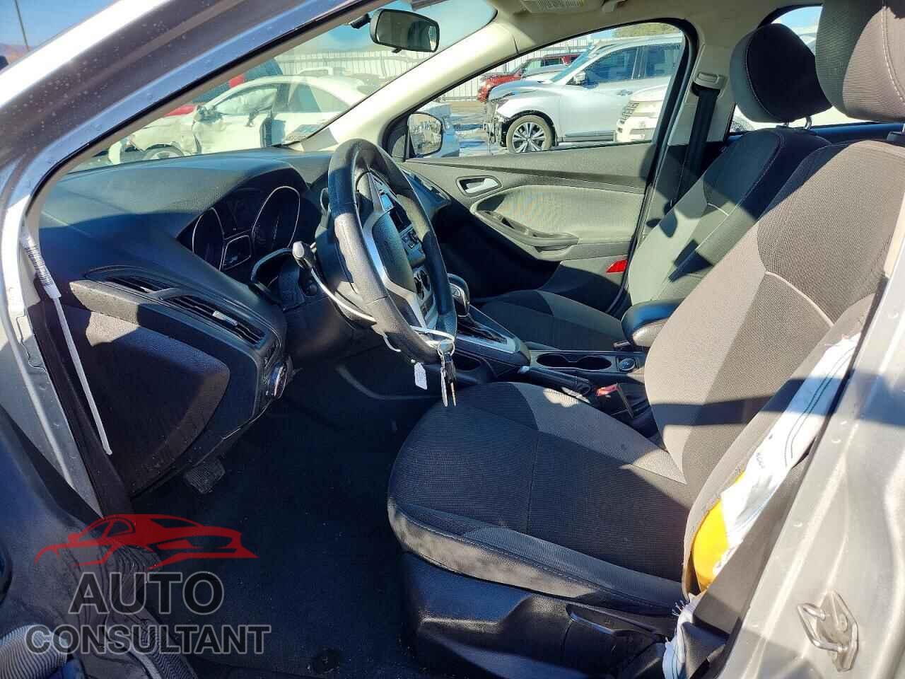 FORD FOCUS 2014 - 1FADP3F29EL317701