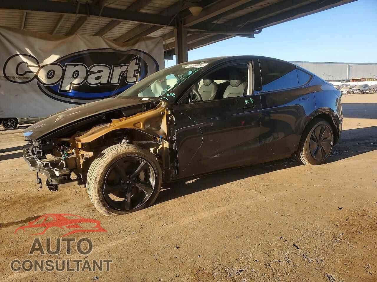 TESLA MODEL Y 2026 - 7SAYGDEE3TF347812