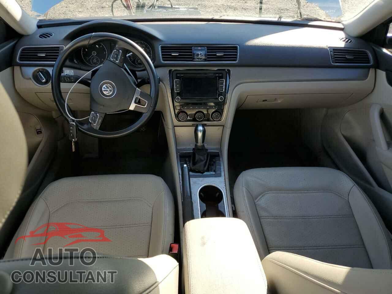 VOLKSWAGEN PASSAT 2014 - 1VWBN7A36EC003726