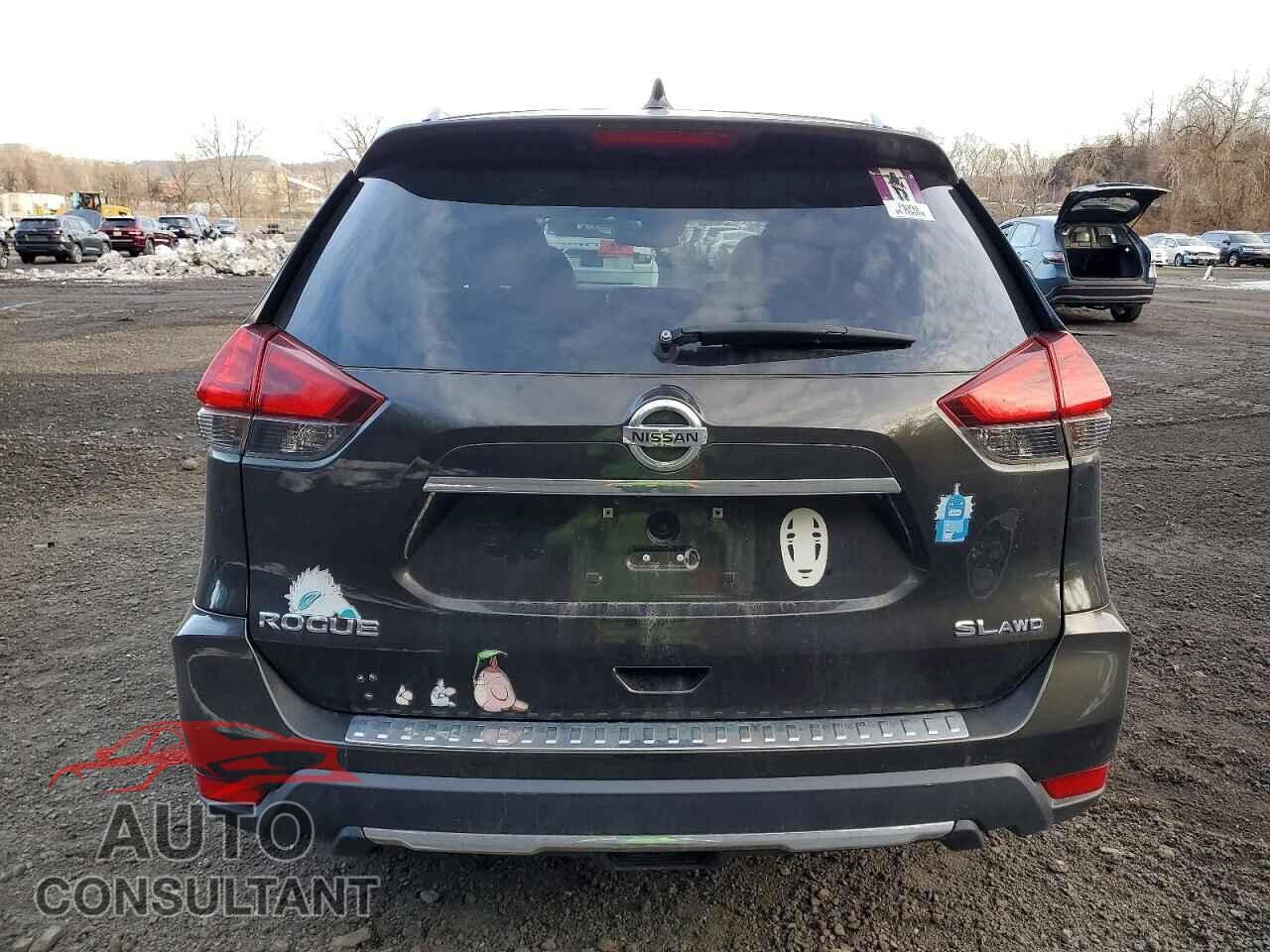 NISSAN ROGUE 2017 - 5N1AT2MVXHC842430