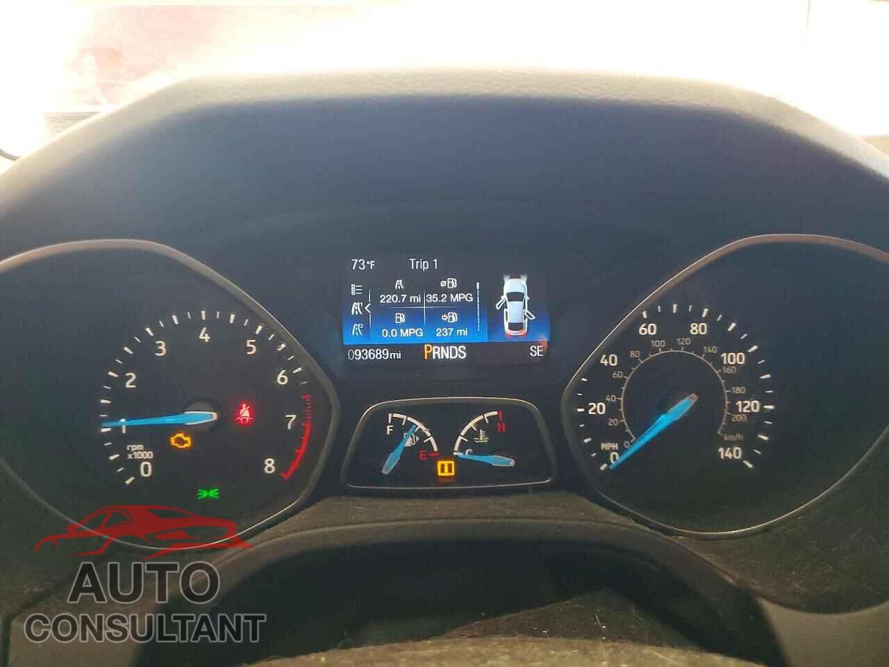 FORD FOCUS 2018 - 1FADP3FE3JL256883