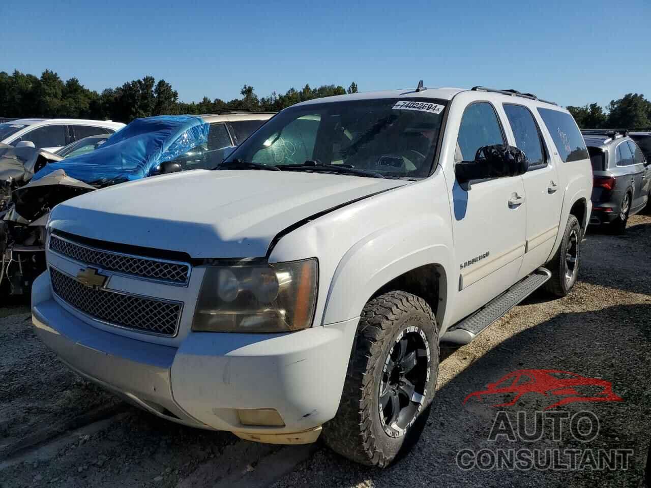 CHEVROLET SUBURBAN 2011 - 1GNSCJE01BR295324