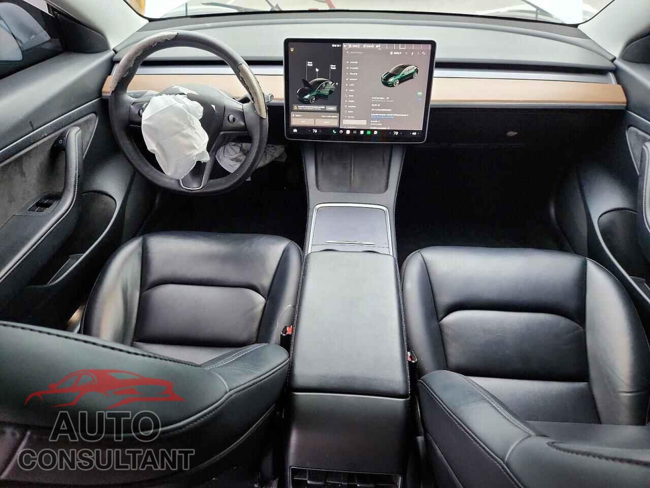TESLA MODEL 3 2021 - 5YJ3E1EA5MF940422