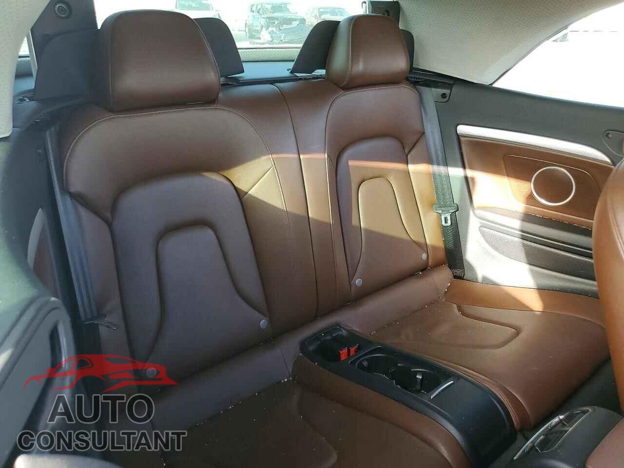 AUDI A5 2013 - WAUVFAFH3DN005707