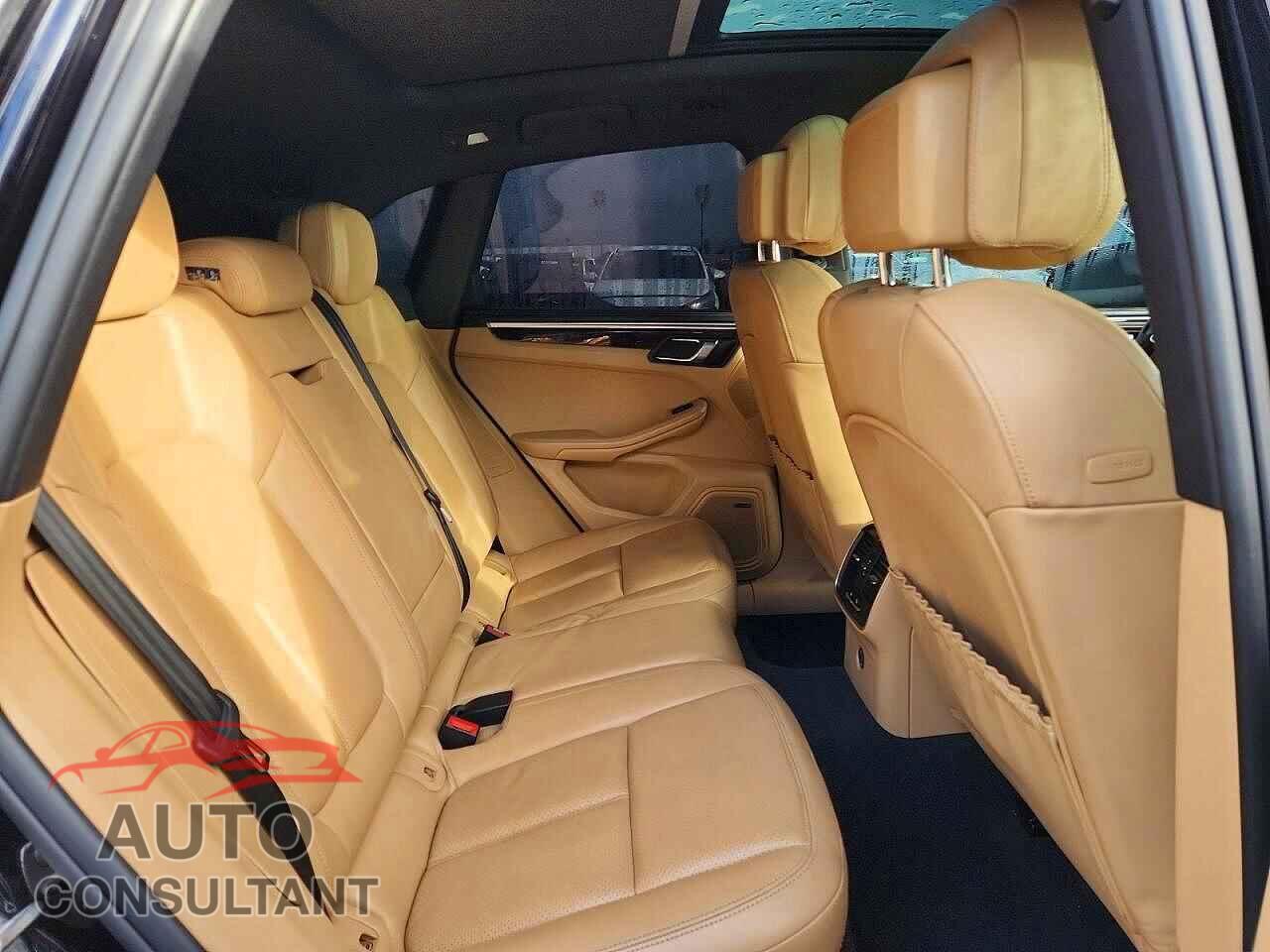 PORSCHE MACAN 2018 - WP1AB2A58JLB37903
