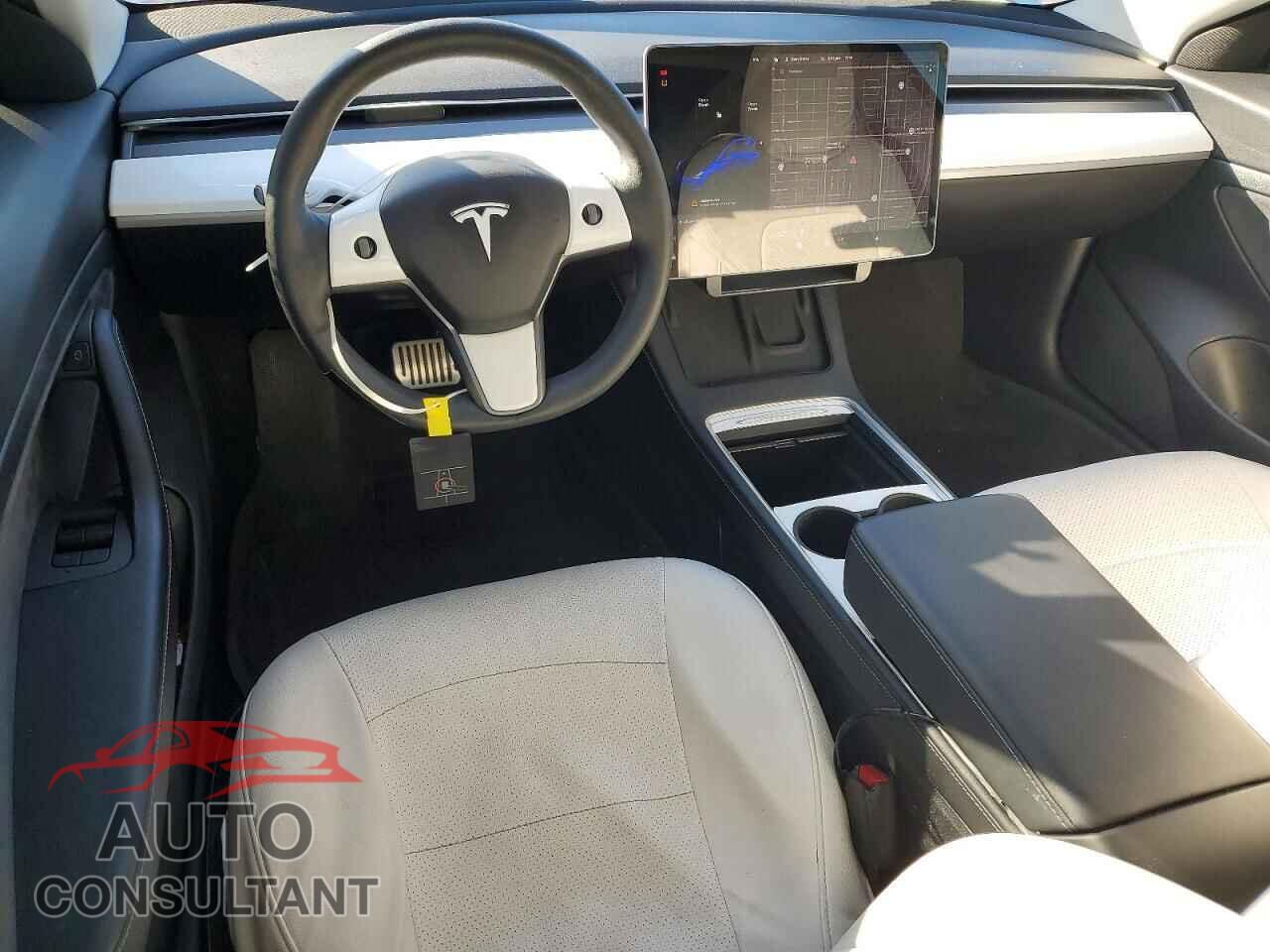 TESLA MODEL 3 2021 - 5YJ3E1EA4MF930724