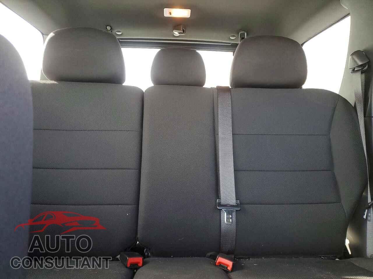 FORD ESCAPE 2010 - 1FMCU0DG8AKA27912