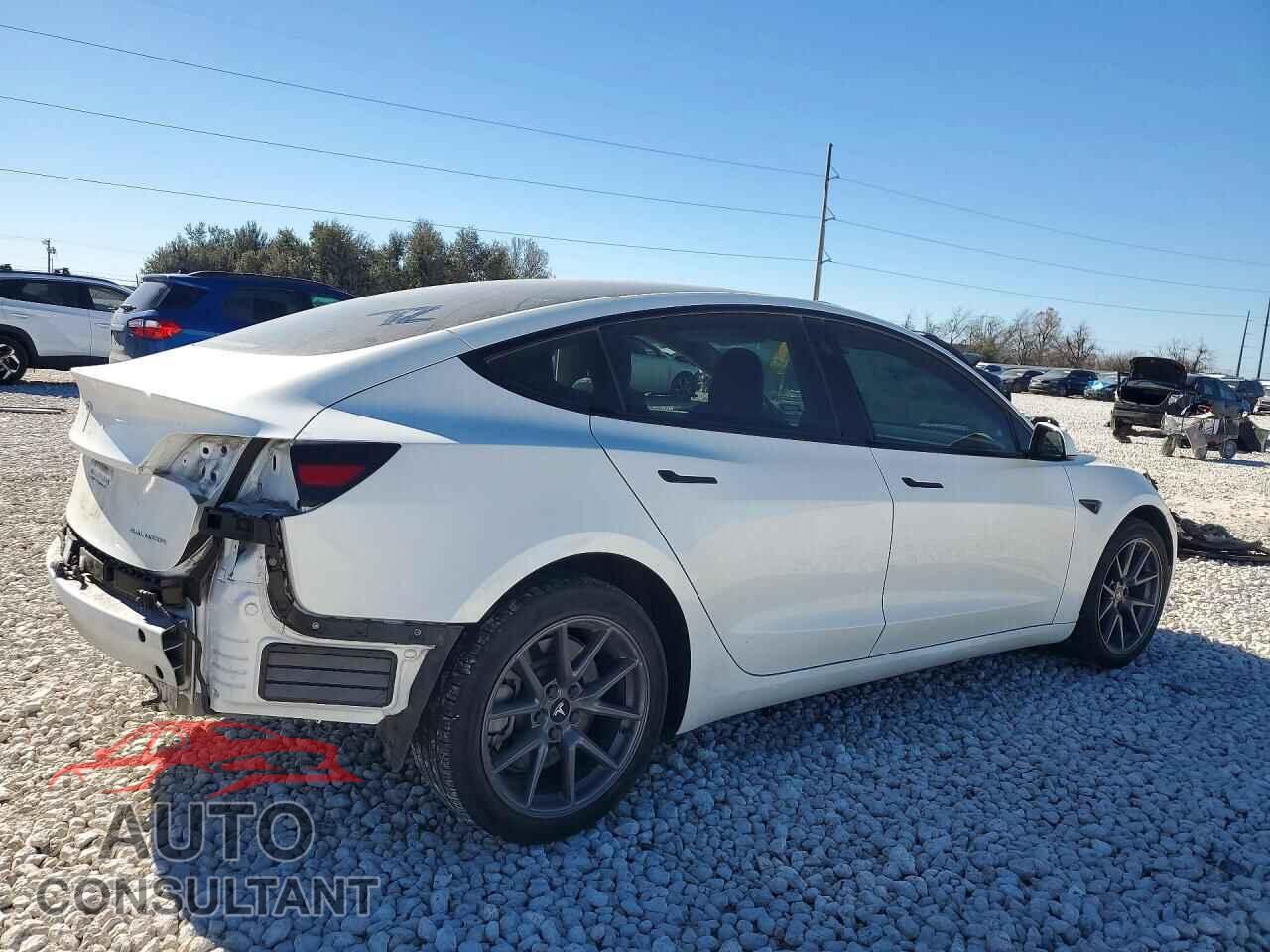 TESLA MODEL 3 2023 - 5YJ3E1EB8PF476846