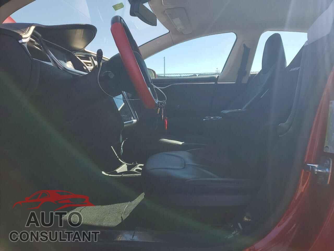 TESLA MODEL S 2013 - 5YJSA1CG8DFP27334