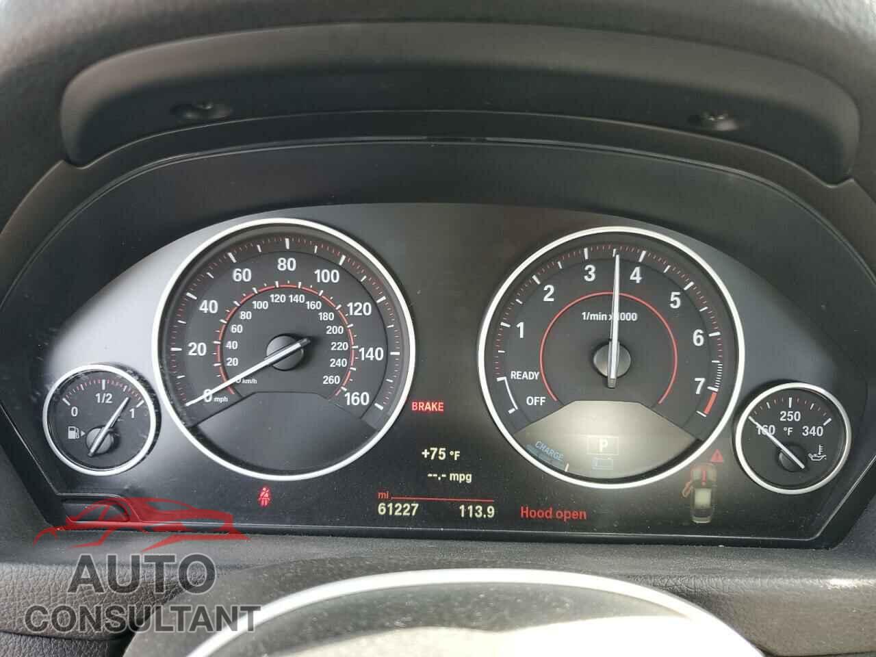 BMW 3 SERIES 2018 - WBA8E1C52JA159595