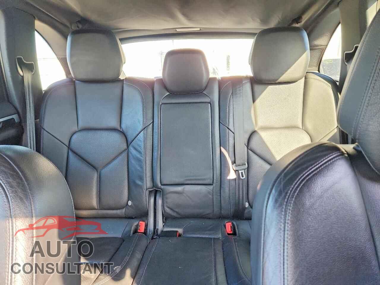 PORSCHE CAYENNE 2012 - WP1AB2A28CLA41620