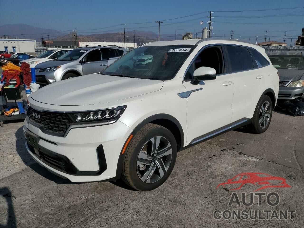 KIA SORENTO 2023 - KNDRHDLG7P5189615