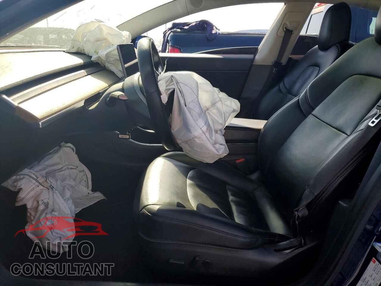 TESLA MODEL 3 2018 - 5YJ3E1EA2JF003703