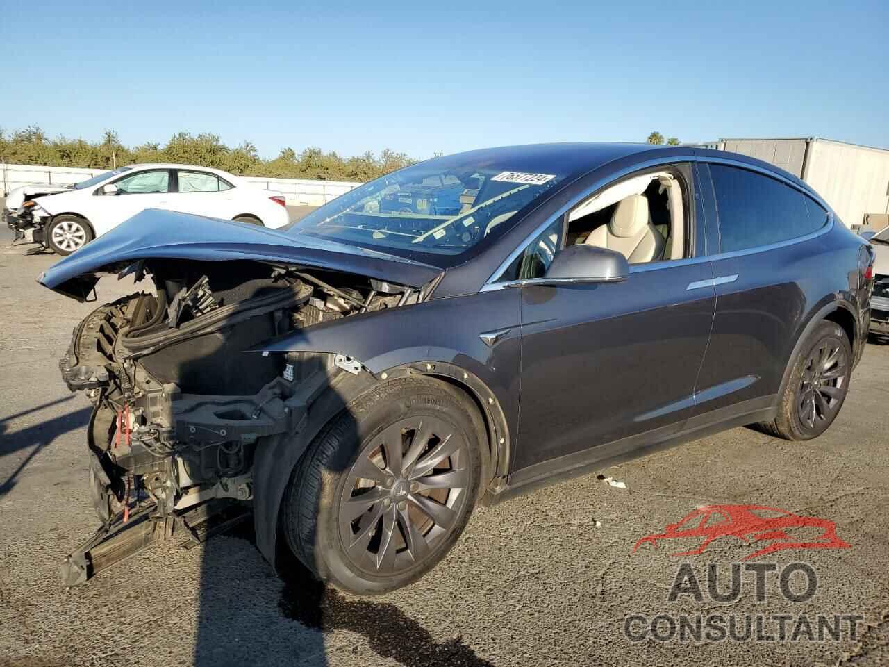 TESLA MODEL X 2018 - 5YJXCAE26JF132477