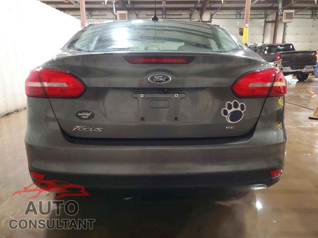 FORD FOCUS 2017 - 1FADP3F20HL217037