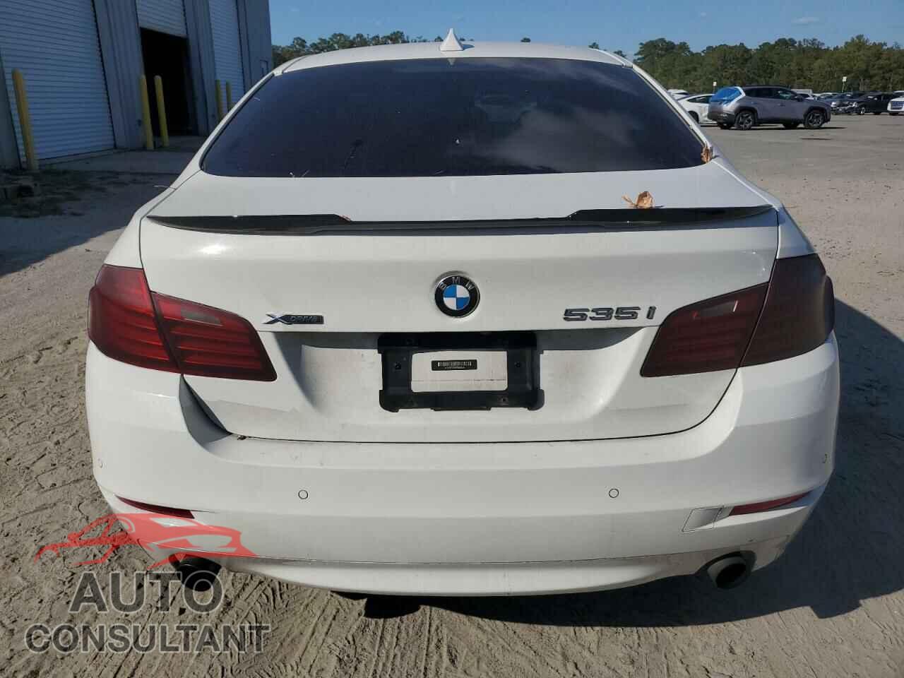 BMW 5 SERIES 2014 - WBA5B3C59ED533504
