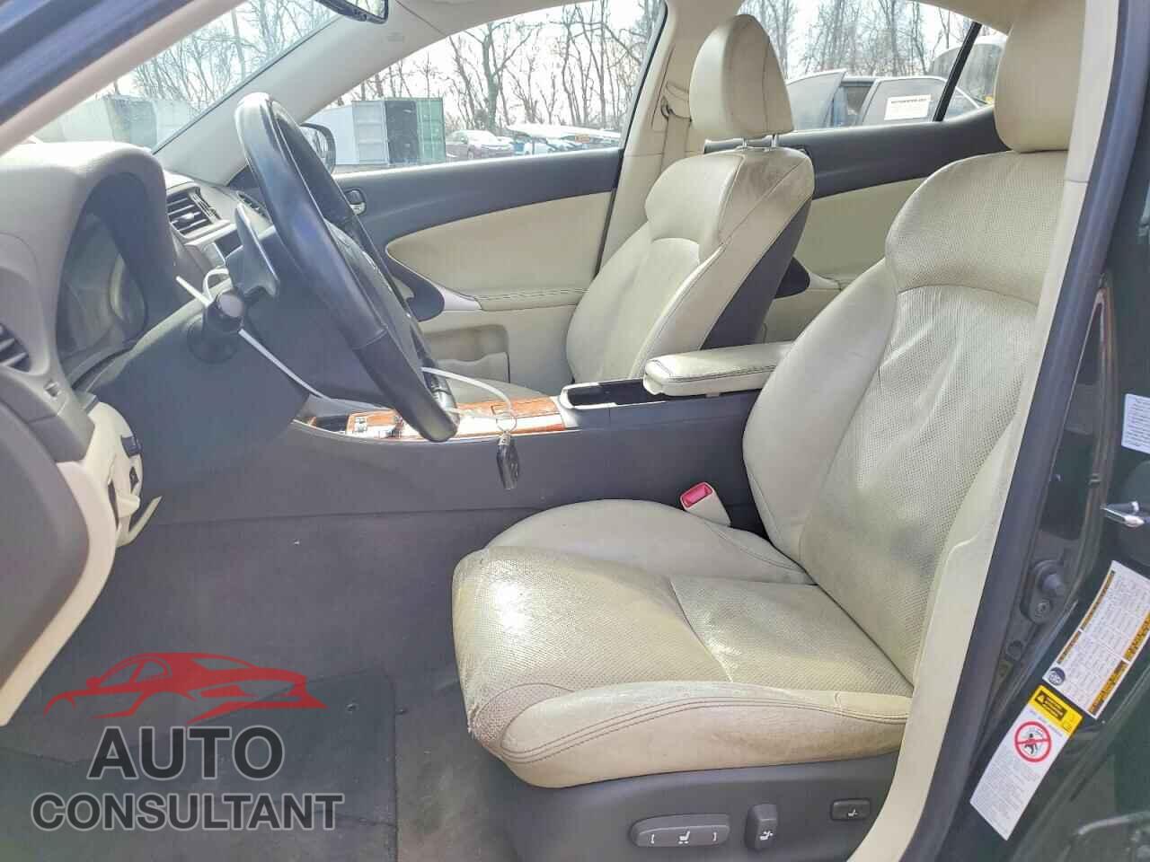 LEXUS IS 2009 - JTHBE262992016406