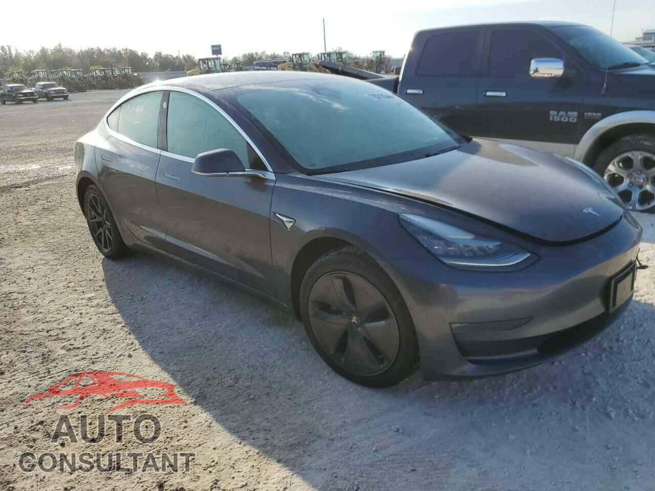 TESLA MODEL 3 2019 - 5YJ3E1EB5KF452142