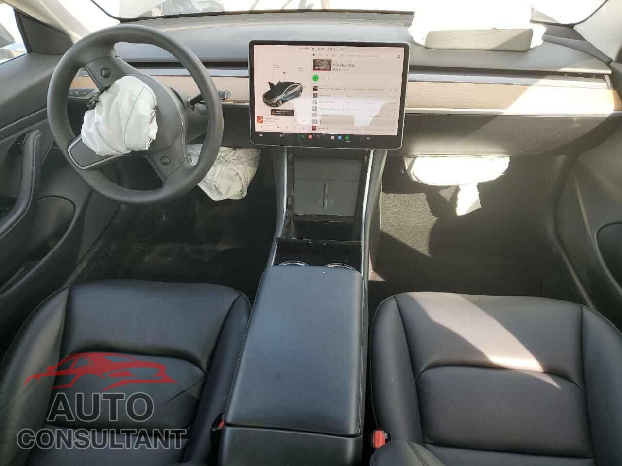 TESLA MODEL 3 2020 - 5YJ3E1EBXLF807744