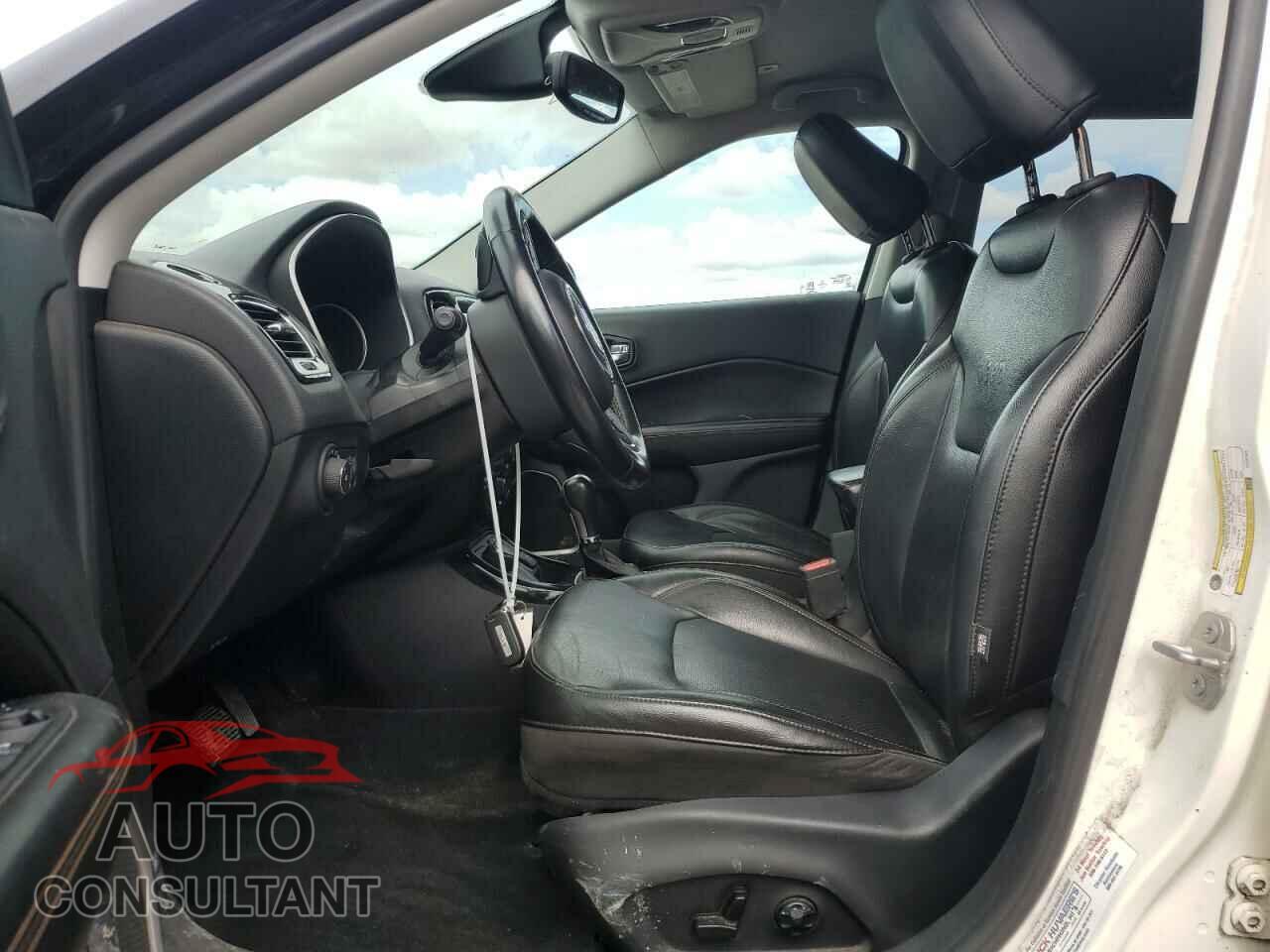 JEEP COMPASS 2018 - 3C4NJDCB2JT397397