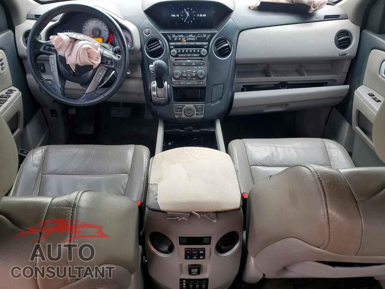 HONDA PILOT 2015 - 5FNYF4H95FB012568