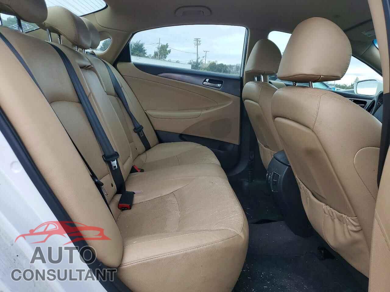 HYUNDAI SONATA 2012 - KMHEC4A44CA033292