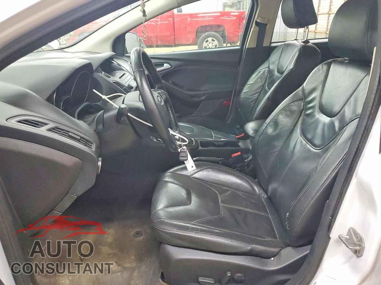 FORD FOCUS 2016 - 1FADP3F21GL309563